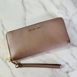 Michael Kors Women's Tan Wristlet Wallet